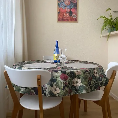 Sun Apartment-spa דירה